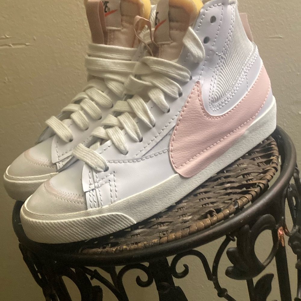 Nike Blazer Mid 77 Jumbo